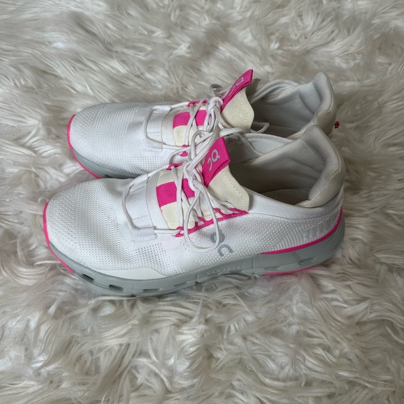 On cloud Nova Pink size 9M - Picture 5 of 8
